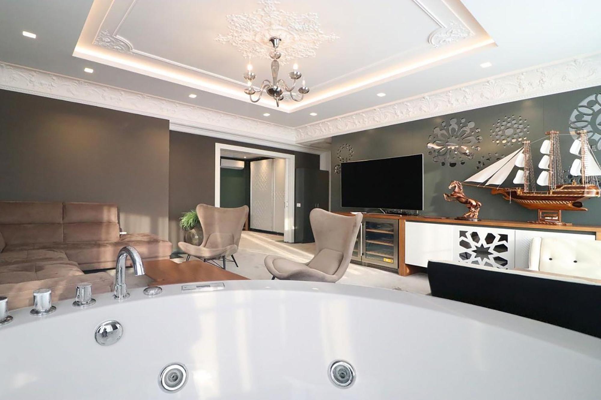 Hotel Porta Kavalja 4*